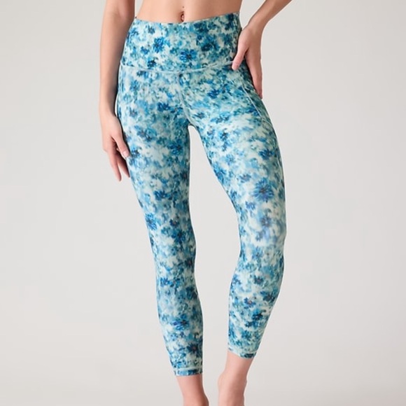 ATHLETA SALUTATION STASH HIGH RISE 7/8 TIGHT - Picture 6 of 6